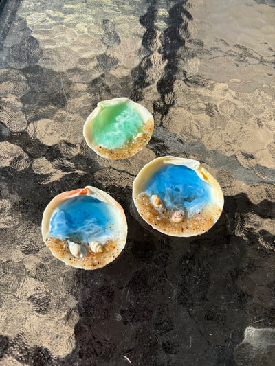 Handmade Resin Seashell Beach Art – Ocean Wave Decor