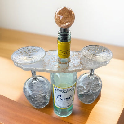 ✨ Elegant Gold Flake Resin Wine Gift Set — Wine Holder, Stopper & Glasses