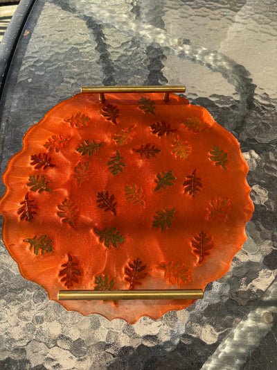 🍂 Autumn Leaf Resin Tray – Handmade Decorative Serving Piece