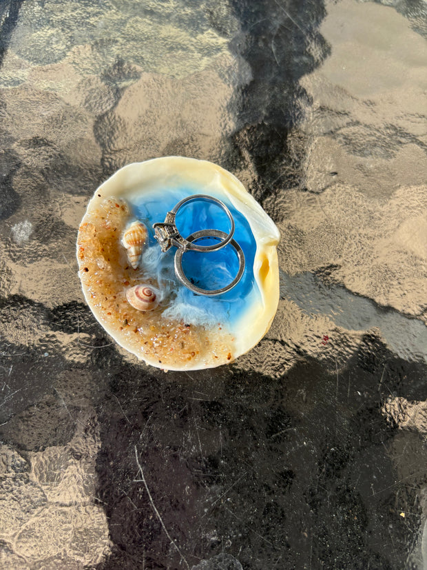 Handmade Resin Seashell Beach Art – Ocean Wave Decor