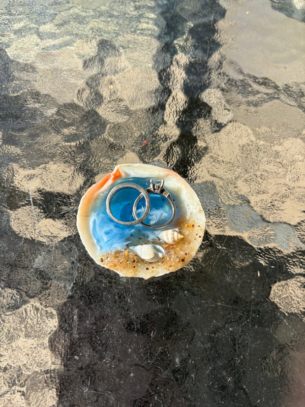 Handmade Resin Seashell Beach Art – Ocean Wave Decor