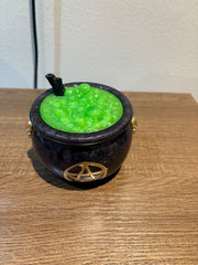 🧙‍♀️ Resin Witch’s Cauldron – stash jar with lid
